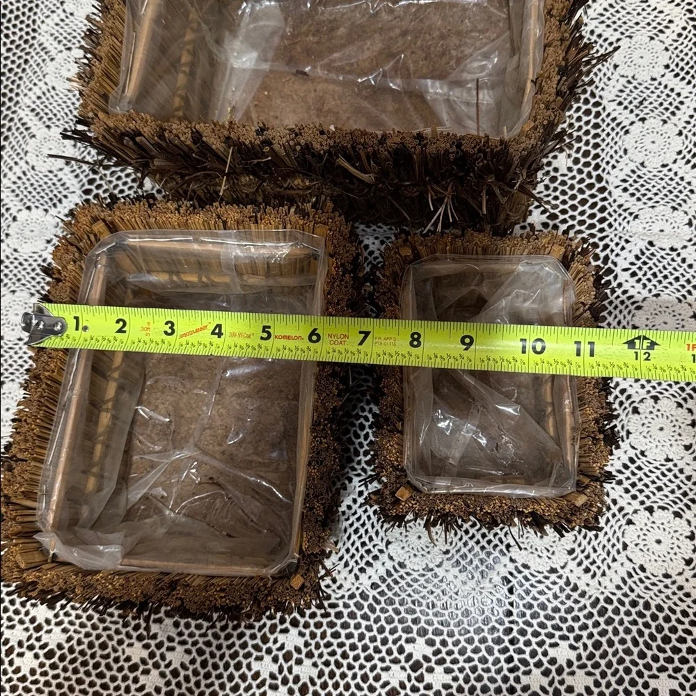 Set Of 3 Nesting Planters Baskets Straw Grass With Liner